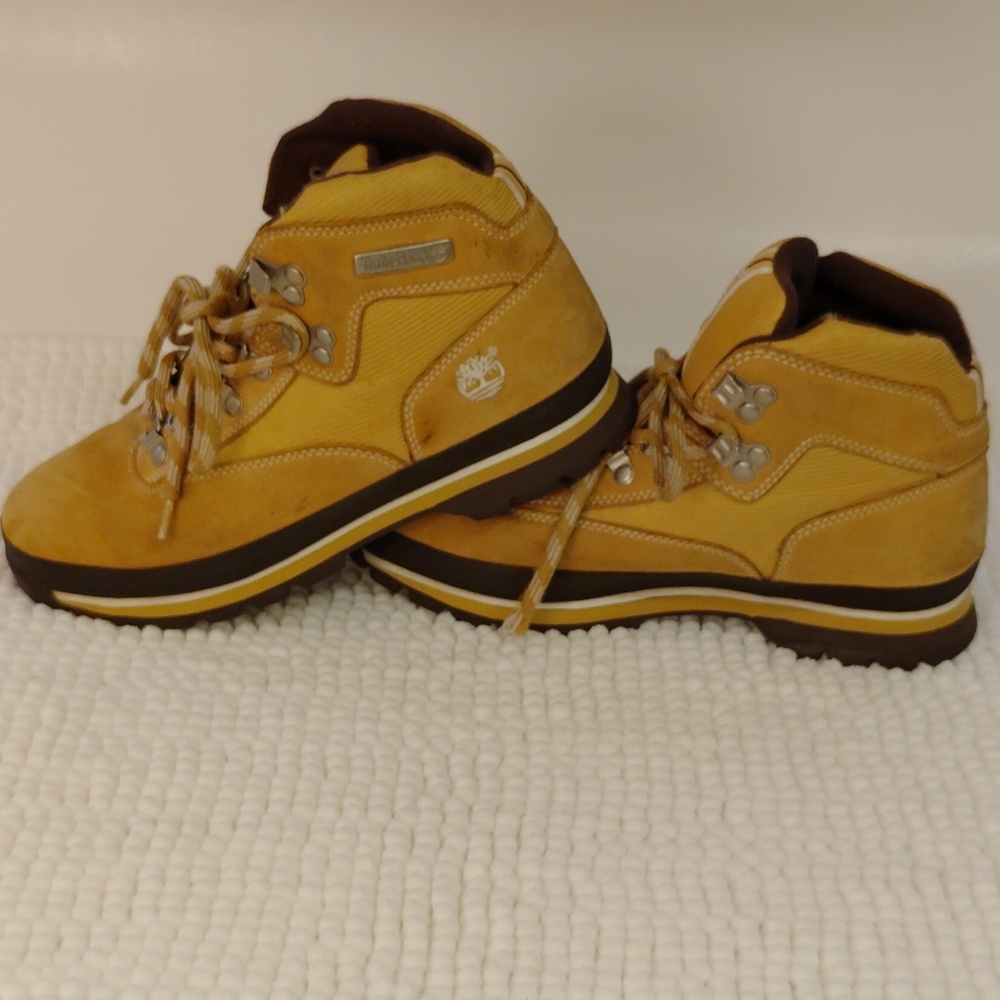 Timberland Tan  Hiking Boots - Picture 4 of 8